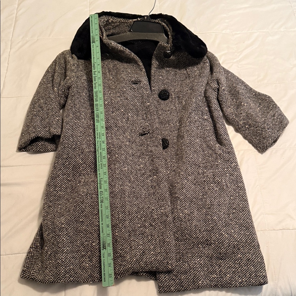 Vintage tweed coat with faux fur collar - Picture 7 of 9